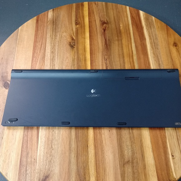 Logitech TK820 Wireless All-In-One Keyboard NO USB RECEIVER DONGLE - Picture 2 of 9